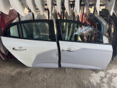 Oto Çıkma Parça / Renault / Megane / Kaporta & Karoser / Sağ Arka Kapı / Çıkma Parça 