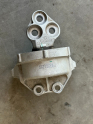Oto Çıkma Parça / MG / HS / Motor / Takozu & Kulağı / Çıkma Parça 