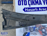 Oto Çıkma Parça / Renault / Kangoo / Oto Cam / Ön Cam Izgarası / Çıkma Parça 