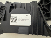 Oto Çıkma Parça / Tesla / Model 3 / Koltuk & Döşeme / Pedal / Çıkma Parça 