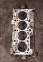 Oto Çıkma Parça / Volkswagen / Passat / Motor / Silindir Kapağı / Çıkma Parça 