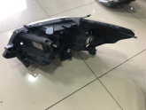 Oto Çıkma Parça / Toyota / Auris / Far & Stop / Sağ Ön Far / Çıkma Parça 