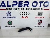 8V5807184 AUDİ A3 SAĞ ÖN TAMPON BRAKETİ