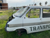 Oto Çıkma Parça / Volkswagen / Transporter / Kaporta & Karoser / Sol Ön Çamurluk / Çıkma Parça 