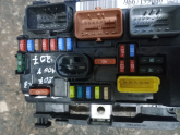 Oto Çıkma Parça / Peugeot / 208 / Elektrik / Sigorta Kutusu / Çıkma Parça 