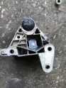 Oto Çıkma Parça / Renault / Scenic / Motor / Takozu & Kulağı / Çıkma Parça 