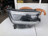 Oto Çıkma Parça / Volkswagen / Amarok / Far & Stop / Sağ Ön Far / Çıkma Parça 