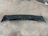 Oto Çıkma Parça / Renault / Megane / Oto Cam / Ön Cam Izgarası / Çıkma Parça 