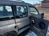 Berlingo Sağ Sürgülü Kapı Hatasız Orjinal Çıkma