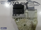 Oto Çıkma Parça / Mercedes / 200 / Oto Cam / Cam Motoru / Çıkma Parça 