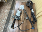 Oto Çıkma Parça / Volkswagen / Polo / Oto Cam / Cam Krikosu / Çıkma Parça 