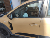 Oto Çıkma Parça / Dacia / Sandero / Kaporta & Karoser / Sol Ön Kapı / Çıkma Parça 