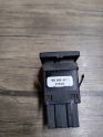 Oto Çıkma Parça / Volkswagen / Transporter / Oto Cam / Cam Düğmesi / Çıkma Parça 