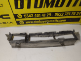 Oto Çıkma Parça / Renault / Megane / Tampon / Ön Tampon / Çıkma Parça 