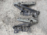 Oto Çıkma Parça / Opel / Insignia / Kaporta & Karoser / Kaput Menteşesi / Çıkma Parça 