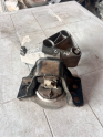 Oto Çıkma Parça / Renault / Megane / Motor / Takozu & Kulağı / Çıkma Parça 