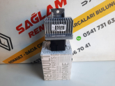 Oto Çıkma Parça / Renault / Clio / Elektrik / Röle / Çıkma Parça 