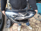 Oto Çıkma Parça / Renault / Megane / Far & Stop / Sağ Ön Far / Çıkma Parça 