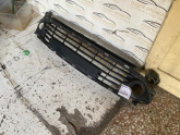 Oto Çıkma Parça / Renault / Clio / Tampon / Orta Izgara / Çıkma Parça 