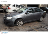 Oto Çıkma Parça / Volkswagen / Jetta / Tampon / Orta Izgara / Çıkma Parça 