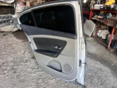 Oto Çıkma Parça / Renault / Fluence / Kaporta & Karoser / Sol Ön Kapı / Çıkma Parça 