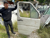 Oto Çıkma Parça / Mercedes / Sprinter / Kaporta & Karoser / Sağ Ön Kapı / Çıkma Parça 
