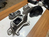 Oto Çıkma Parça / Renault / Megane / Motor / Takozu & Kulağı / Çıkma Parça 
