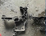 RENAULT MEGAN 2 FAR PRAKETLERİ AYAKLARI ORJİNAL