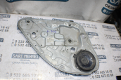 Oto Çıkma Parça / Ford / Focus / Oto Cam / Cam Krikosu / Çıkma Parça 