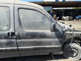 PEUGEOT PARTNER SAĞ ÖN KAPI
