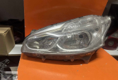 Oto Çıkma Parça / Peugeot / 208 / Far & Stop / Sol Ön Far / Çıkma Parça 