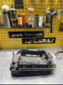 BMW E39 HAVA FİLTRE KUTUSU KAPAGI 64318379624