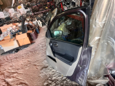 Oto Çıkma Parça / Renault / Megane / Kaporta & Karoser / Sağ Ön Kapı / Çıkma Parça 
