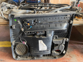 Oto Çıkma Parça / Volkswagen / Caddy / Kaporta & Karoser / Sol Ön Kapı / Çıkma Parça 