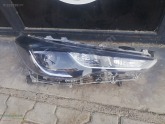 Oto Çıkma Parça / Toyota / Corolla / Far & Stop / Sağ Ön Far / Çıkma Parça 