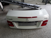 Oto Çıkma Parça / Mercedes / E Serisi / Kaporta & Karoser / Bagaj Kapağı / Çıkma Parça 