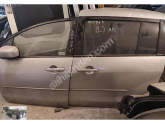 Oto Çıkma Parça / Mazda / 5 / Radyatör / Kalorifer Radyatörü / Çıkma Parça 