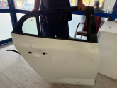 Oto Çıkma Parça / Renault / Megane / Kaporta & Karoser / Sağ Arka Kapı / Çıkma Parça 