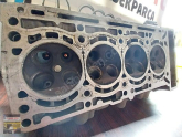 Oto Çıkma Parça / Mercedes / C Serisi / Motor / Silindir Kapağı / Çıkma Parça 