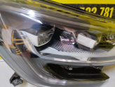 Oto Çıkma Parça / Renault / Megane / Far & Stop / Sağ Ön Far / Çıkma Parça 