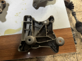 Oto Çıkma Parça / Nissan / Qashqai / Motor / Takozu & Kulağı / Çıkma Parça 