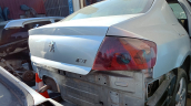 peugeot 407 bagaj kapağı