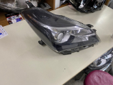Oto Çıkma Parça / Toyota / Yaris / Far & Stop / Sağ Ön Far / Çıkma Parça 