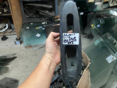 Oto Çıkma Parça / Renault / Clio / Oto Cam / Düğme Çerçevesi / Çıkma Parça 