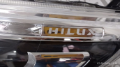 Oto Çıkma Parça / Toyota / Hilux / Far & Stop / Sol Ön Far / Çıkma Parça 