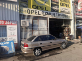 Oto Çıkma Parça / Opel / Astra / Kaporta & Karoser / Sol Ön Kapı / Çıkma Parça 