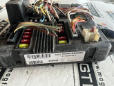 Oto Çıkma Parça / Renault / Scenic / Elektrik / Sigorta Kutusu / Çıkma Parça 