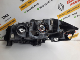 Oto Çıkma Parça / Renault / Megane / Far & Stop / Sağ Ön Far / Çıkma Parça 