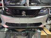 Peugeot 3008 ön tampon dolu