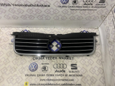 Volkswagen Passat B5 / B5.5 Ön Panjur 3B0853651L